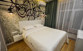 Kyiv Center Smart Apartments